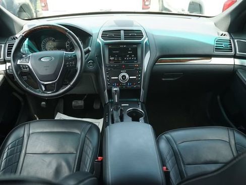Used 2016 Ford Explorer Platinum AWD/4WD image 21