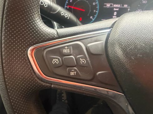 Used 2019 Chevrolet Equinox LS w/ LS Convenience Package FWD image 13