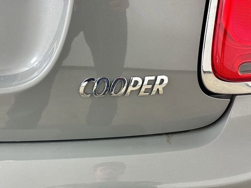 Used 2015 MINI Cooper 4-Door Hardtop FWD image 27