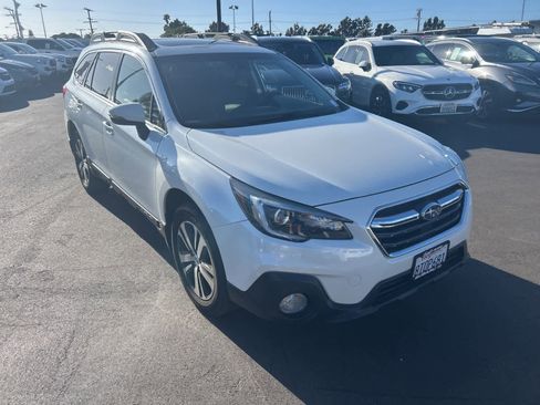 Used 2018 Subaru Outback 3.6R Limited image 8