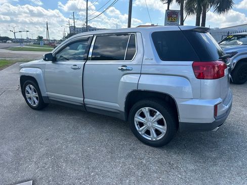 Used 2017 GMC Terrain SLE FWD image 4