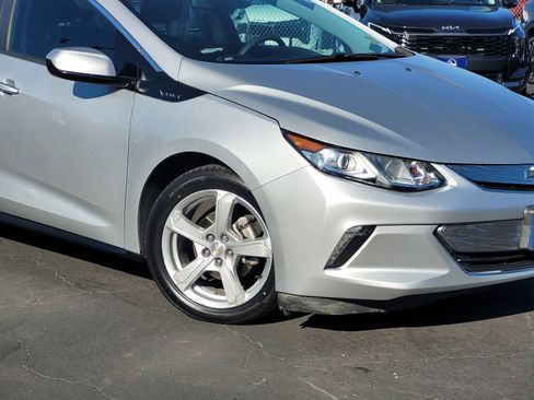 Used 2018 Chevrolet Volt LT image 9