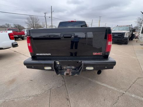 Used 2011 GMC Sierra 3500 SLT w/ SLT Convenience Package AWD/4WD image 3