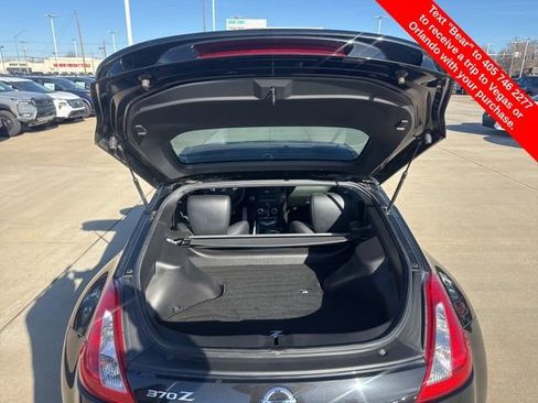 Used 2013 Nissan 370Z Touring image 11