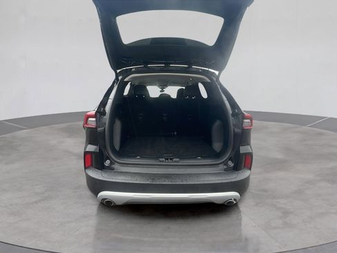 Used 2023 Ford Escape SE image 20