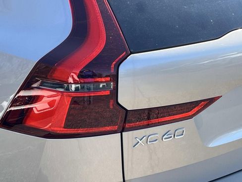 New 2026 Volvo XC60 B5 Core w/ Climate Package AWD/4WD image 10