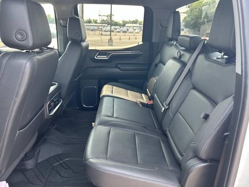Used 2023 Chevrolet Silverado 1500 LTZ AWD/4WD image 27