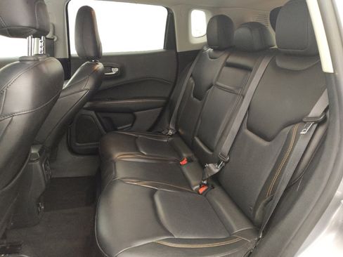 Used 2018 Jeep Compass Limited w/ Safe & Security Group FWD image 18