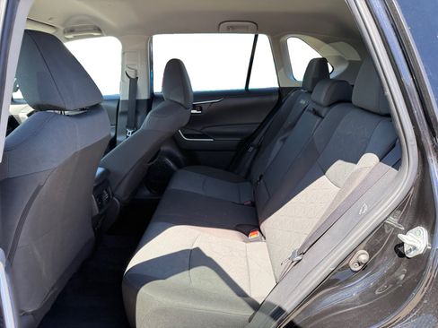 Used 2024 Toyota RAV4 XLE FWD image 16