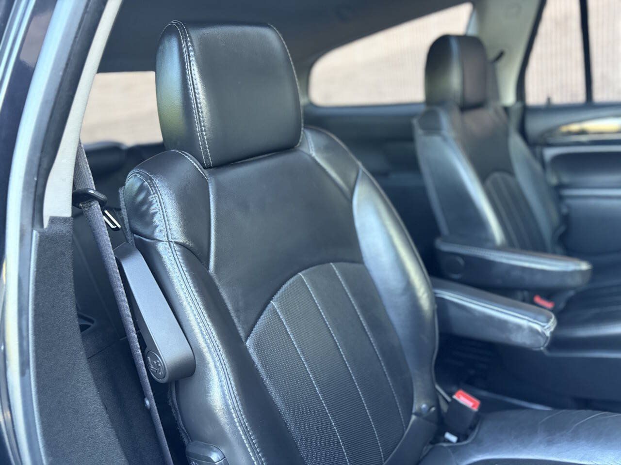 Used 2014 Buick Enclave Premium AWD/4WD image 19