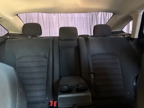 Used 2018 Ford Fusion SE w/ Fusion SE Technology Package FWD image 22