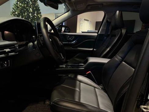 New 2026 Lincoln Corsair Premiere image 18