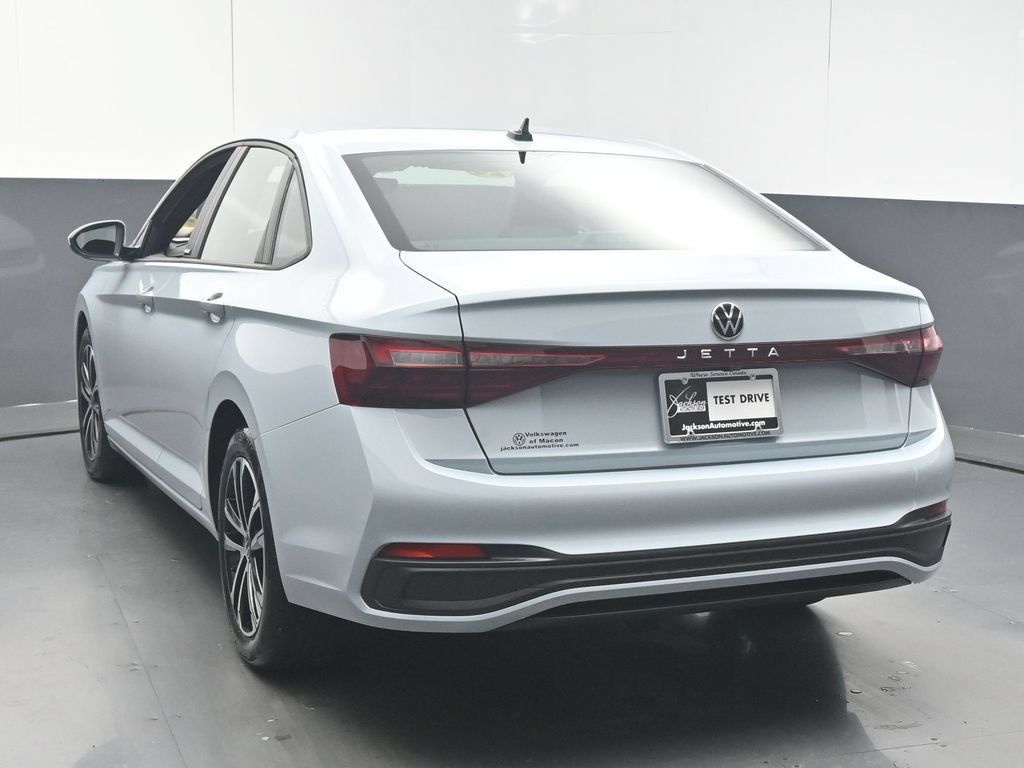 Used 2026 Volkswagen Jetta Sport FWD image 6
