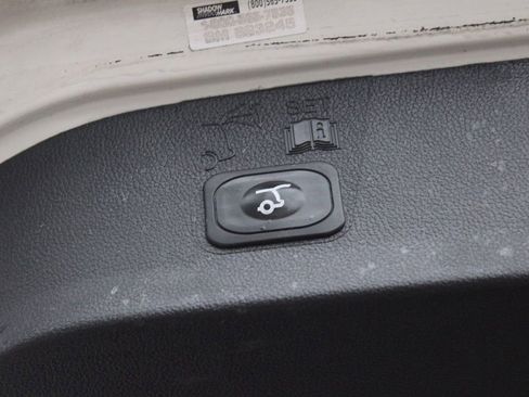 Used 2015 Ford Escape Titanium image 11