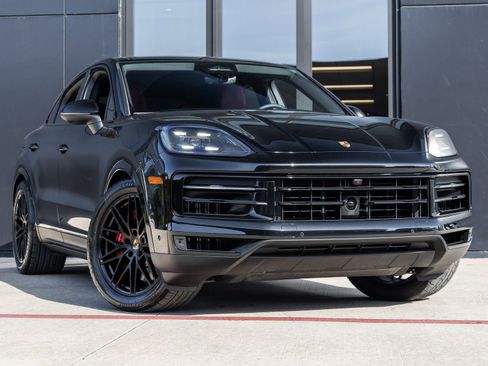 New 2026 Porsche Cayenne S image 6