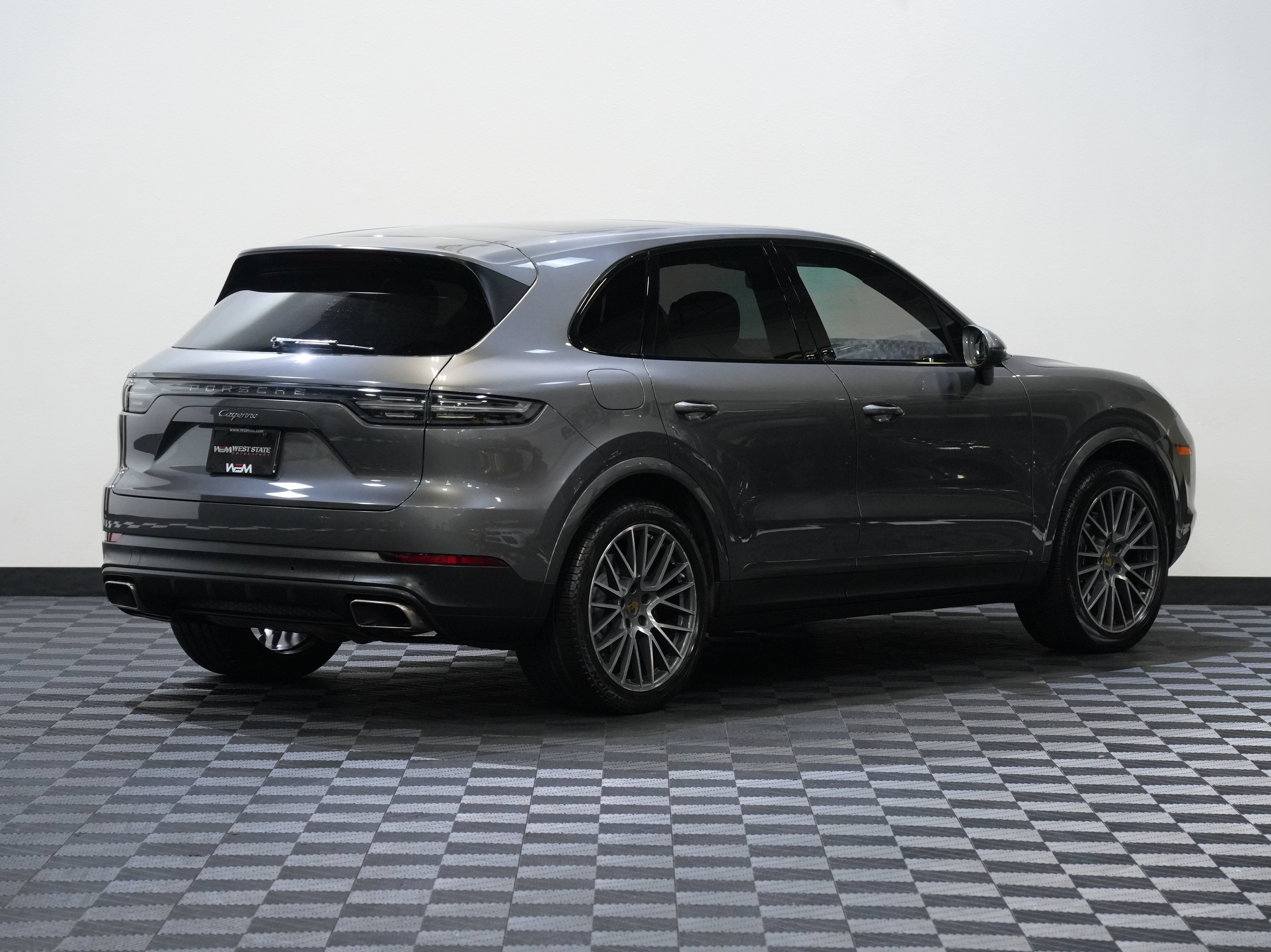 Used 2022 Porsche Cayenne E-Hybrid AWD/4WD image 6
