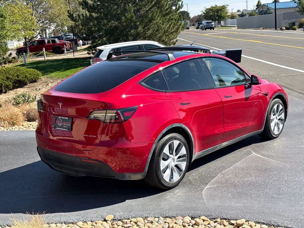Used 2020 Tesla Model Y Long Range AWD/4WD image 31