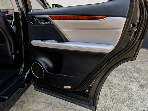 Used 2019 Lexus RX 350L FWD image 49
