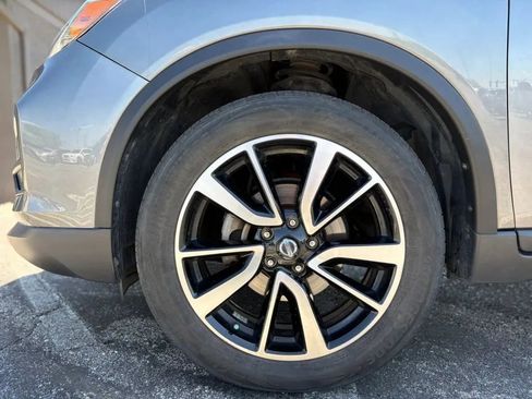 Used 2017 Nissan Rogue SL w/ SL Premium Package AWD/4WD image 27