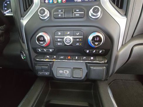Used 2021 GMC Sierra 1500 SLT RWD image 16