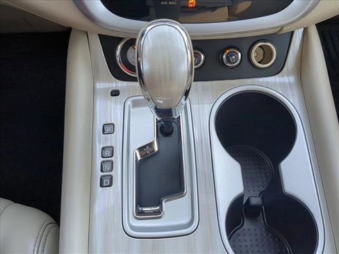 Used 2016 Nissan Murano Platinum w/ Platinum Technology Package image 12