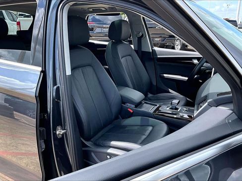 Used 2020 Audi Q5 2.0T Premium Plus w/ Premium Plus Package image 9