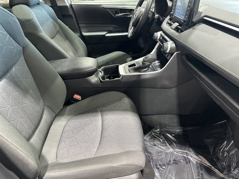 Certified 2022 Toyota RAV4 XLE w/ Convenience Package AWD/4WD image 20