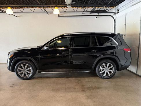 Used 2021 Mercedes-Benz GLS 450 4MATIC image 2