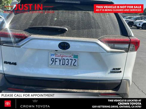 Used 2023 Toyota RAV4 XSE AWD/4WD image 3