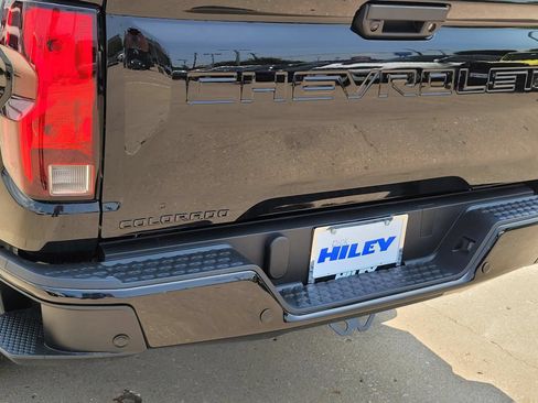 New 2026 Chevrolet Colorado W/T w/ WT Custom Package RWD image 4