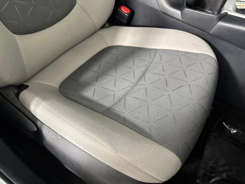 Used 2025 Toyota RAV4 XLE w/ Convenience Package FWD image 32
