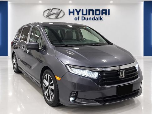 Used 2022 Honda Odyssey Touring image 2