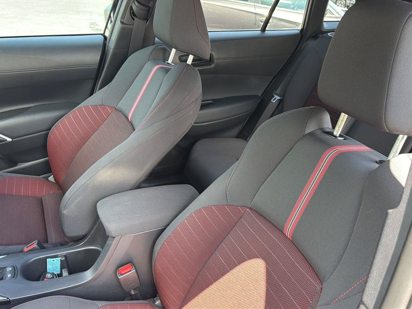 Used 2025 Toyota Corolla Cross AWD Hybrid image 27