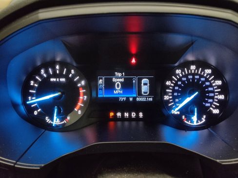 Used 2018 Ford Edge SE FWD image 23
