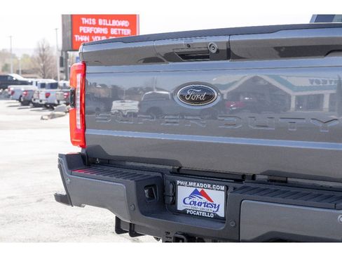 New 2026 Ford F350 Lariat w/ Black Appearance Package image 31