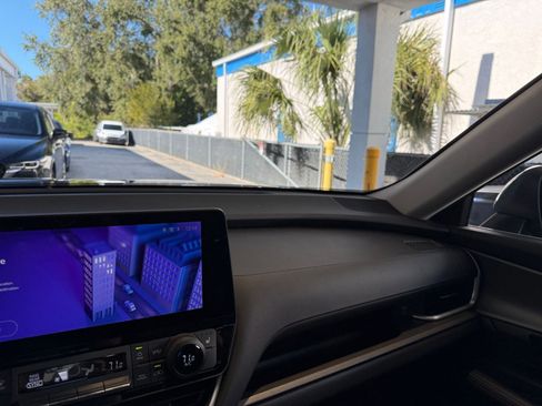 Used 2025 Toyota Grand Highlander XLE image 37