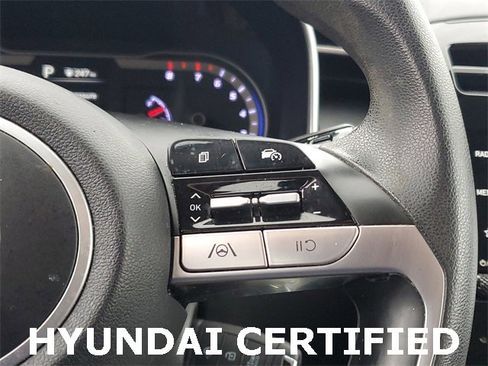 Certified 2022 Hyundai Tucson SE image 14