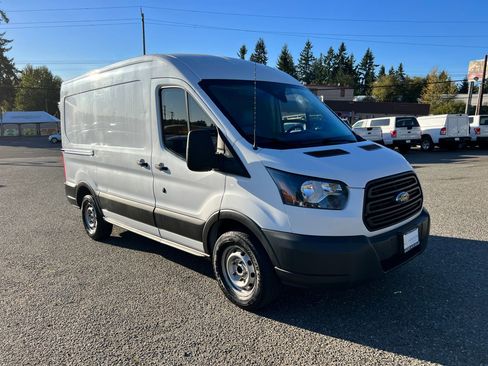 Used 2018 Ford Transit 250 130 Medium Roof image 3