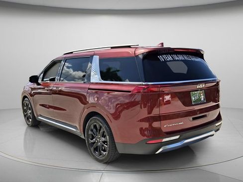 Used 2022 Kia Carnival SX FWD image 8