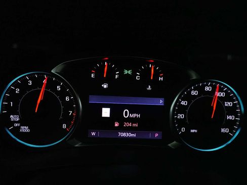 Used 2023 Chevrolet Traverse RS AWD/4WD image 19