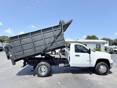 Used 2011 GMC Sierra 3500 W/T AWD/4WD image 5