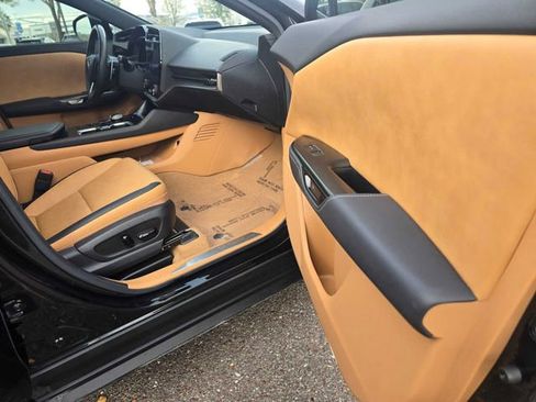 Certified 2023 Lexus RZ 450e Premium image 10