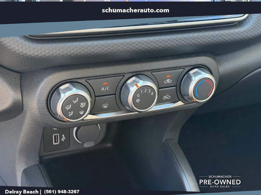 Used 2025 Nissan Kicks Play S FWD image 20