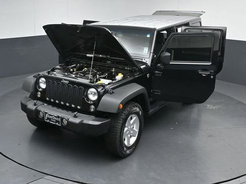 Used 2015 Jeep Wrangler Unlimited Sport w/ Quick Order Package 24S AWD/4WD image 52