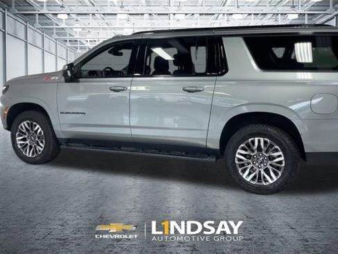 Used 2025 Chevrolet Suburban Z71 AWD/4WD image 7