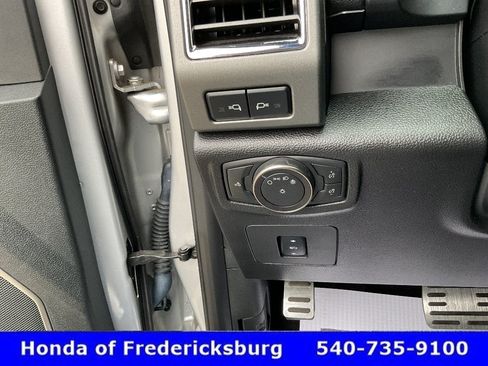 Used 2018 Ford F150 Raptor w/ Equipment Group 802A Luxury AWD/4WD image 34