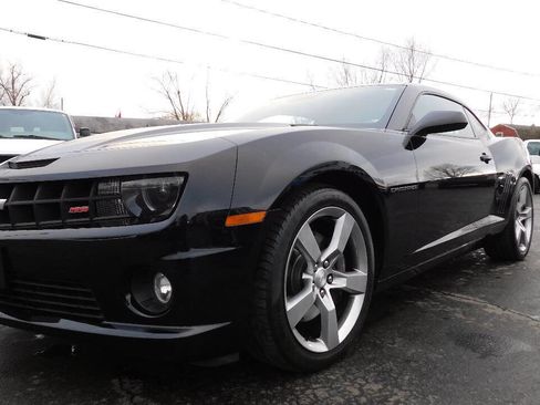 Used 2010 Chevrolet Camaro SS w/ RS Package image 2
