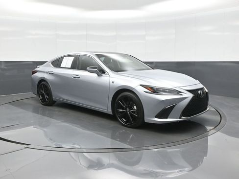 Used 2025 Lexus ES 350 w/ Accessory Package (Z1) FWD image 1