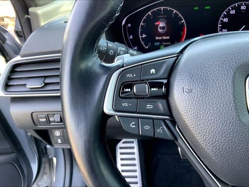 Used 2018 Honda Accord Sport image 10