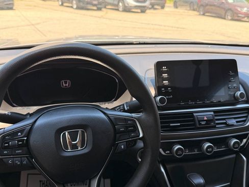 Used 2019 Honda Accord LX image 27